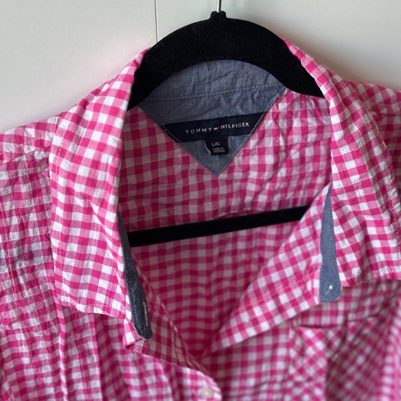 Tommy Hilfiger Pink Sleeveless Button Down Shirt - Picture 2 of 2